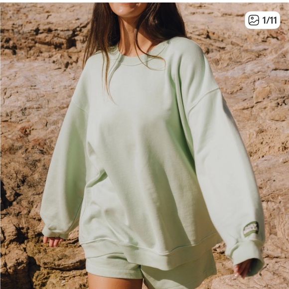 DAILY DRILLS SET IN MINT****
top: oversized crew size XS/S
bottoms: XS/S - Picture 1 of 6